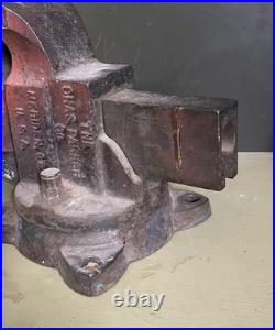 Vintage The Chas Parker Co. Swivel Base Bench Vise No. 973 3 Jaws