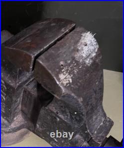 Vintage The Chas Parker Co. Swivel Base Bench Vise No. 973 3 Jaws