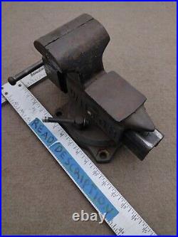 Vintage USA Wilton Bench Vise Swivel Base 4 Jaw Width Anvil Work Surface Read