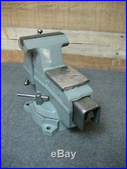 Vintage WILTON Bench Vise with 5 Jaws-Swivel Base & Pipe Jaws