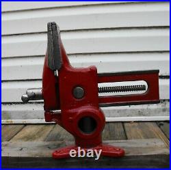 Vintage Will-Burt Co. Versa Vise 2-1/2 wide Jaws with a Swivel Base