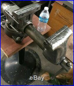 Vintage Wilton 6 Heavy-duty Bullet Bench Vise With Swivel Base Made In USA