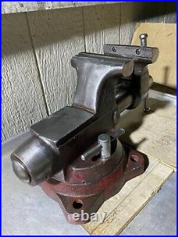 Vintage Wilton Bullet 5 Bench Vise With Swivel Base & Pipe Jaw Made In USA