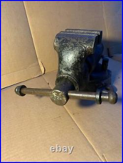 Vintage Wilton Swivel Base Bullet HD Vise with 4 inch Jaws. Model 101028
