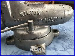 Vintage Wilton USA Bullet 3 1/2 Vise withSwivel Base, Pipe Jaws, Anvil, Working