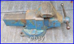 Vintage Yost 204, 4, Bench Anvil Vise, Swivel Rotating Base, Straight Handles