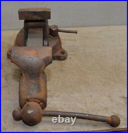 Vintage rare Reed No 203 1/2R bench vise swivel base collectible tool