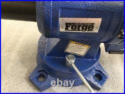 Vise 5 Multi Purpose, Swivel Base Urged Cast Iron. New Opened Box See Pictures