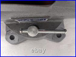 WILTON Mechanics Pro Vise 8 Jaw Width 8-1/2 Jaw Opening 360 Swivel Base B2 NEW