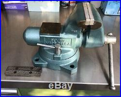 Wilton 1755 Tradesman 5 1/2 Jaws Vise With Pipe Jaws And Swivel Base