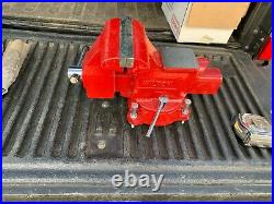 Wilton 28819 Utility Bench Vise 5.5 x 5 360° Swivel Base Red