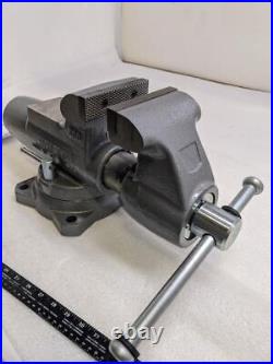 Wilton 28832 Bench Vise 500s 5 Width 8 Opening 4-14 Depth Swivel Base New H1