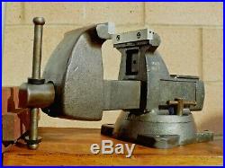 Wilton 744 Mechanics Bench Vise, Swivel Base, 4'' Jaw X 4.5'' Opening, 35 Lbs Vice