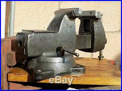 Wilton 744 Mechanics Bench Vise, Swivel Base, 4'' Jaw X 4.5'' Opening, 35 Lbs Vice