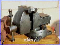 Wilton 744 Mechanics Bench Vise, Swivel Base, 4'' Jaw X 4.5'' Opening, 35 Lbs Vice