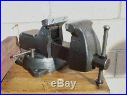 Wilton 744 Mechanics Bench Vise, Swivel Base, 4'' Jaw X 4.5'' Opening, 35 Lbs Vice