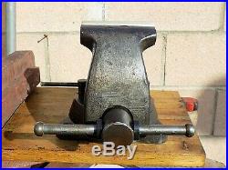 Wilton 744 Mechanics Bench Vise, Swivel Base, 4'' Jaw X 4.5'' Opening, 35 Lbs Vice