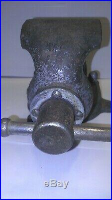 Wilton Bullet Vise No. 3 Chicago Pat. Pend. With Swivel Base 3 Jaws