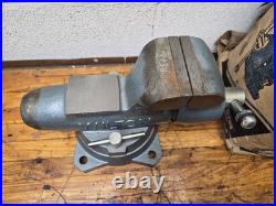 Wilton Bullet Vise SWIVEL BASE 4 Jaws NEW old Stock Made In USA With Box