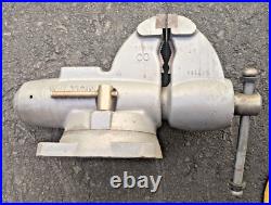 Wilton Combination Pipe Bench Vise 3-1/2 Jaws w Swivel Base J413