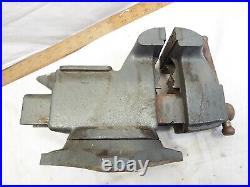 Wilton Mechanics Bench Vise 3-1/2 Pipe Jaw Full Swivel Base Pipe Clamp Tool