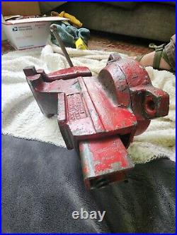 Wilton Mechanics Bench Vise 4 Jaw 6.5 open Full Swivel Base Pipe weighs 33.5 lb
