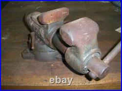 Wilton Swivel Bullet Bench Vise, 3 1/2 Jaws, 101160, Schiller Park ILL, Used