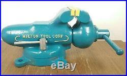 Wilton Tool Corp no4 Bullet Vise With Swivel Base Early Fish Hook Logo 1941/2