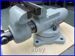 Wilton bullet vise 3 1/2 350 Schiller Park swivel base. New jaws