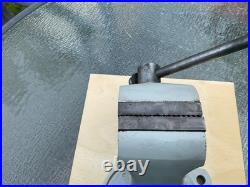 Wilton bullet vise 3 1/2 350 Schiller Park swivel base. New jaws
