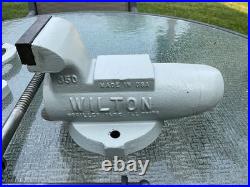 Wilton bullet vise 3 1/2 350 Schiller Park swivel base. New jaws
