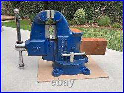Yost 4 1/2 Combination Bench Vise with Pipe Jaws, Made in USA, Excellent Condition
