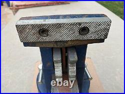 Yost 4 1/2 Combination Bench Vise with Pipe Jaws, Made in USA, Excellent Condition